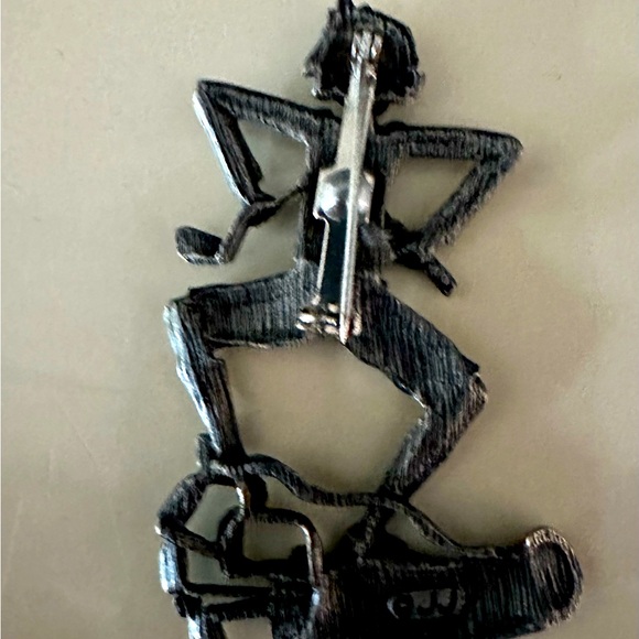 Artisan Signed JJ Jonette Angry Golfer Breaking Golf Club Brooch Pin Rare 1980s - Picture 3 of 4